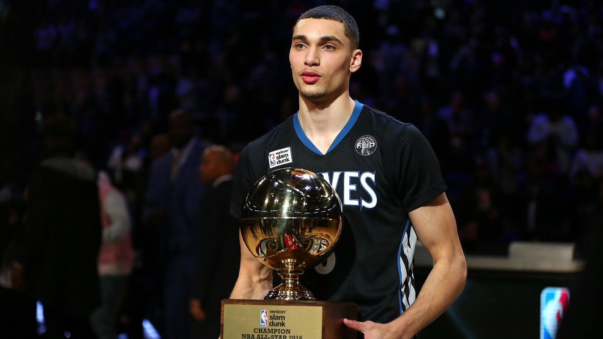 中国女篮又有麻烦了？日本队或归化超级内线：张子宇能打爆她吗？