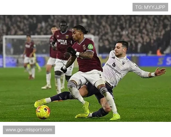 曼联队内变动加剧，年轻球员有望迎来机遇